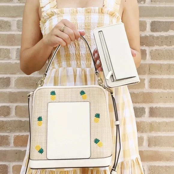 Bundle💕Kate Spade Bucket Bag Crossbody + Wallet - Picture 5 of 5